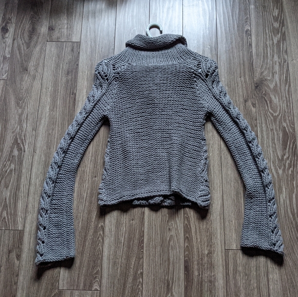 EUC (XS) - MNG Coarse Weave Crochet Cardigan - Picture 2 of 5